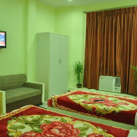 Hotel Kiran Palace Varanasi Dış mekan fotoğraf