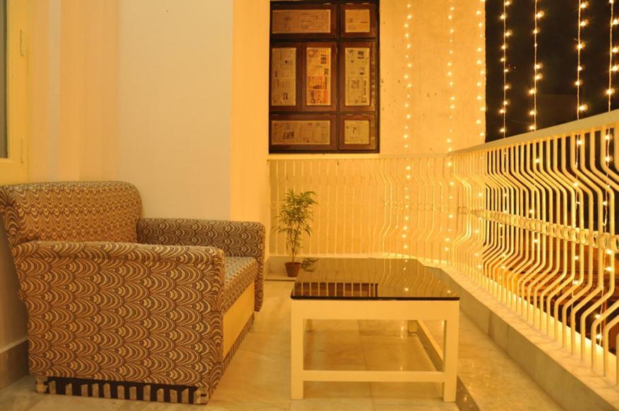 Hotel Kiran Palace Varanasi Dış mekan fotoğraf